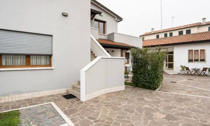Campalto Apartment | Chiara's House, near Venice and VCE Airport