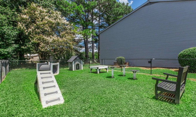 Huntsville Apartment | Chic 1-bedroom apartment with AC, fitness room in cool Huntsville
