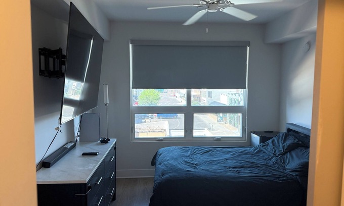 Entertainment District Apartment | Chic 1-bedroom apartment with fitness room and AC in Scottsdale