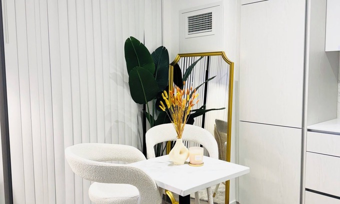 Vaughan Apartment | Chic 1-bedroom apartment in Vaughan with Free Parking + 15 mins close to Airport
