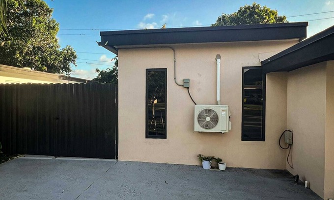 Miami Gardens Apartment | Chic 1-bedroom apartment with WiFi, AC in vibrant Miami