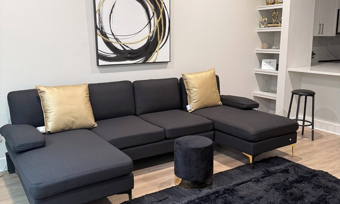 Deep Ellum Apartment | Chic 1-bedroom Luxe apartment with AC, fitness room in fabulous Downtown Dallas