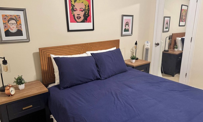 Park View House | Chic 1-bedroom townhome with WiFi and AC in vibrant Columbia Heights in DC