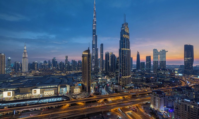 Bur Dubai Apartment | Chic 2-bed apartment with Full Burj View in vibrant Dubai - WiFi and AC incl.