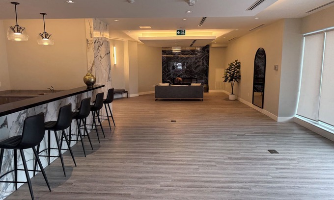 Humber Summit Apartment | Chic 2-bedroom apartment with WiFi, AC in welcoming Toronto
