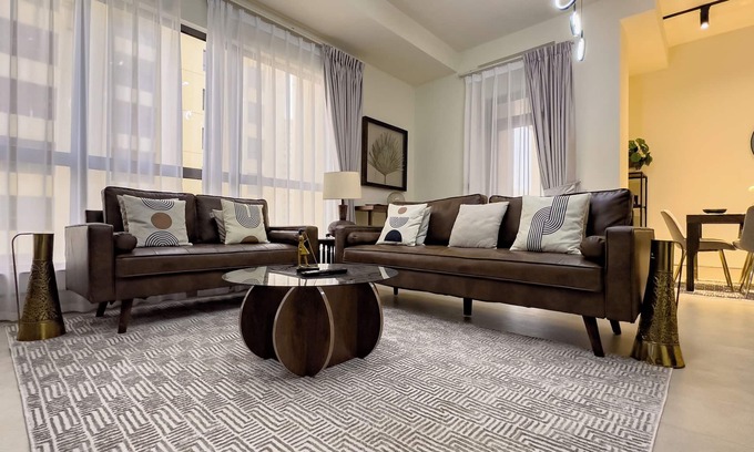 Dubai Marina Apartment | Chic 2BR Beachfront Residence at Amwaj 4- 2201