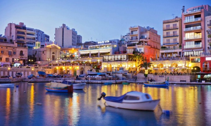 Gzira Apartment | Chic 2BR Penthouse Steps From the Promenade