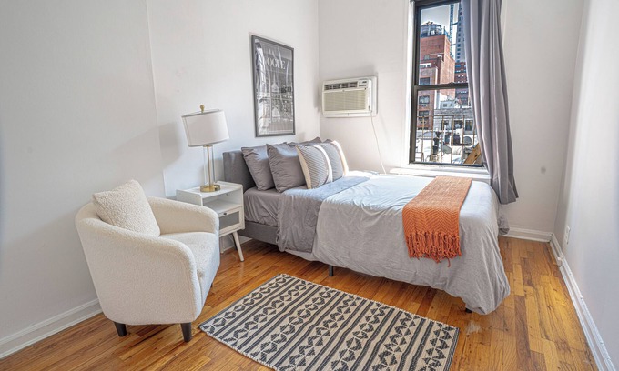 Upper East Side Apartment | Chic 2BR Upper East Side Retreat - Near Central Park & Museums