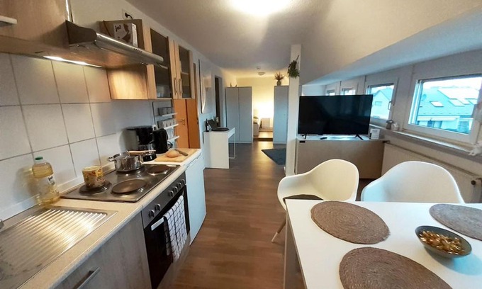 Obertshausen Apartment | Chic Apartment in Obertshausen