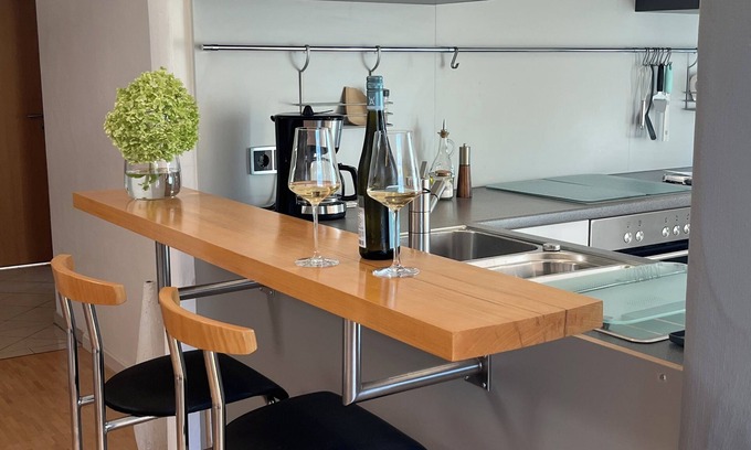Obernburg Apartment | Chic, bright gallery apartment