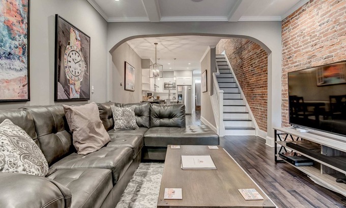 Riverside House | Chic City Retreat: Family-Friendly by the Harbor