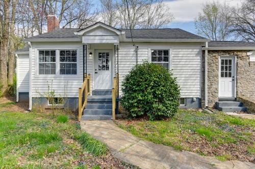 Columbia House | Chic Columbia Home Less Than 2 Mi to Historic Square!