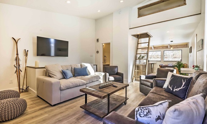 Frisco Condo | Chic Condo w/Fireplace: Walk to Main Street!