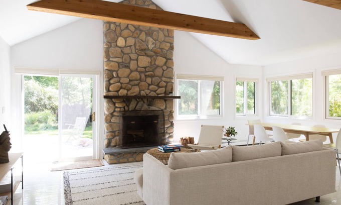 Northwest Harbor House | Chic cottage on lush, secluded acre 5 minute walk to the beach.