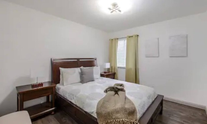 Pflugerville House | Chic Cozy Home near Austin with Bonus Game Room, Near Kalahari