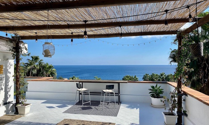 Aci Castello Apartment | Chic Great Seaview Aci Trezza Sicily Catania Etna