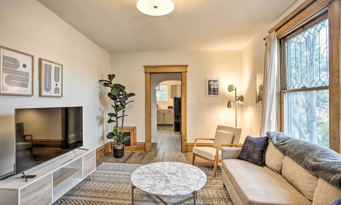 West Central Apartment | Chic & Historic Apt: 1 Mile to Dtwn Spokane!