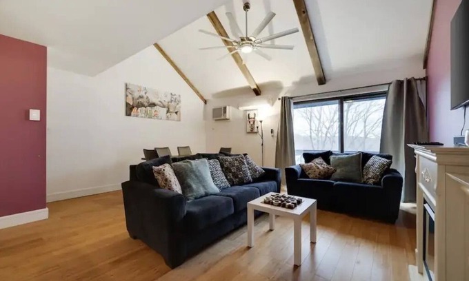 Village at Camelback House | Chic House Camelback Resort: Ski, Hike, Waterpark, Grill, Explore!