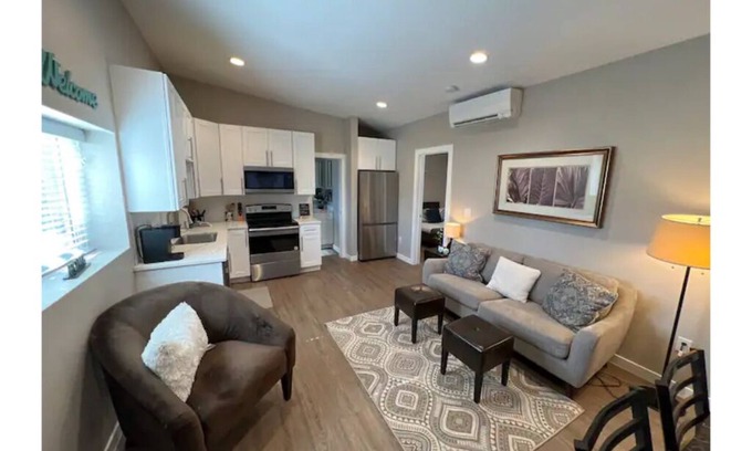 Brighton Apartment | Chic & intimate 2 bedroom