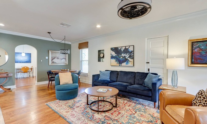 Joplin Cottage | Chic Joplin Cottage w/Patio < 3 Mi to Town!