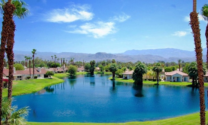 Rancho Mirage Condo | Chic Luxurious Townhouse with PHENOMENAL views.