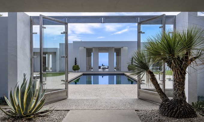Carpinteria House | Chic Luxury Estate on 50 Private Acres