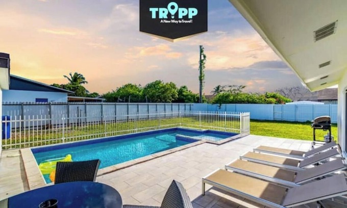 Palmetto Estates House | Chic Miami Private Pool Home