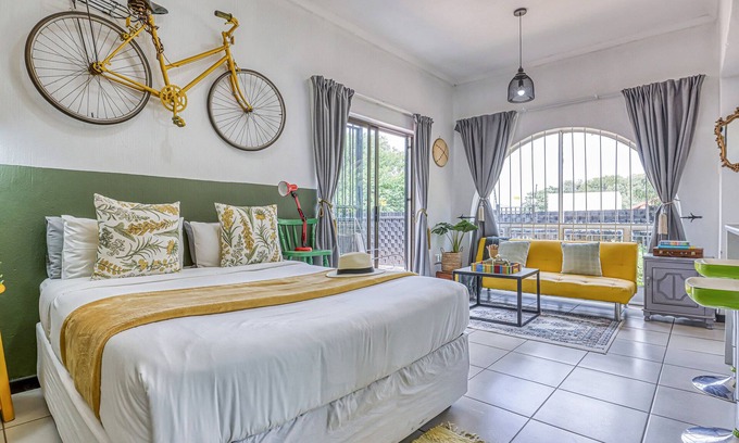 The Reeds Apartment | Chic Midtown Studio-1 Bed-solar-pool-fibre-samrand