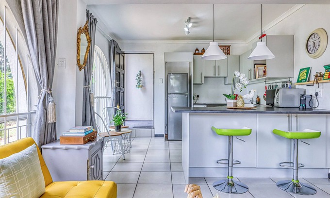 The Reeds Apartment | Chic Midtown Studio-1 Bed-solar-pool-fibre-samrand