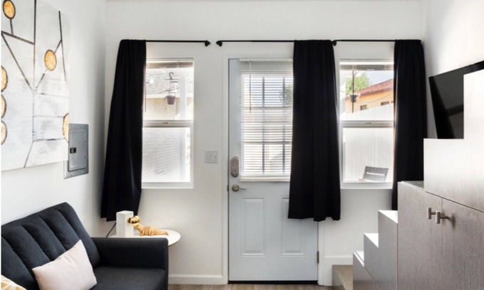 Encino House | Chic Mini Loft Guest House