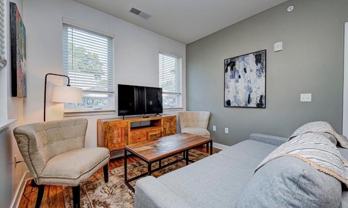 Fountain Square Apartment | Chic Modern 2BR & 2BA Apartment by Stay Gia