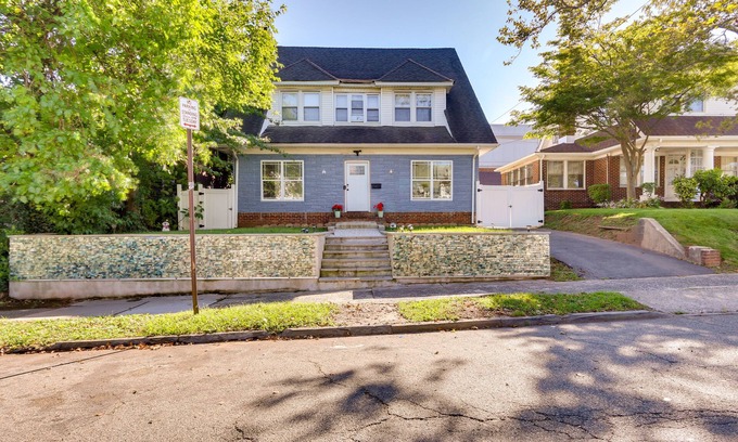 Weequahic House | Chic Newark Vacation Rental: 3 Mi to Airport!