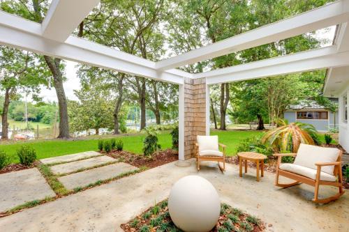 Biloxi House | Chic Ocean Springs Vacation Rental Near Downtown!