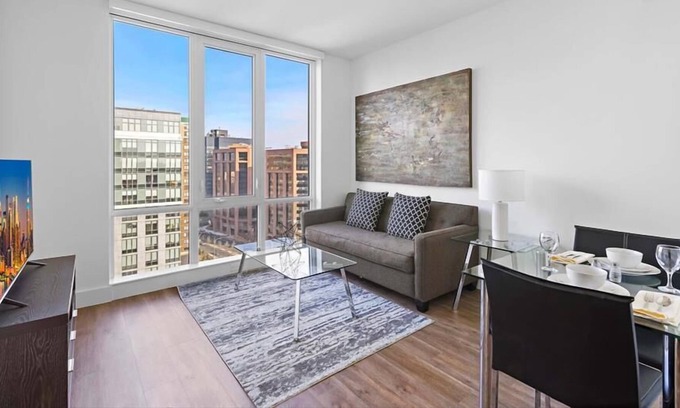 White Plains Apartment | Chic One Bedroom Apartment | Upscale Amenities | Downtown White Plains