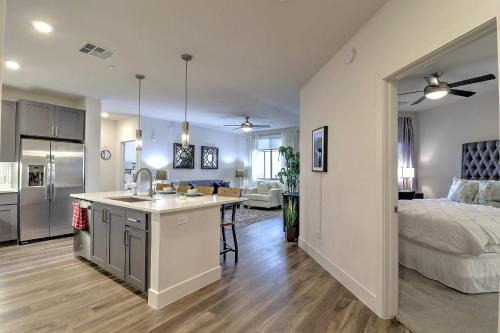 North Scottsdale Apartment | Chic, Relaxed, and Family-Ready G3021