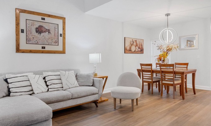 North Beach House | Chic Retreat - 2BR - Mayport Naval Base & Beaches - Pet Friendly