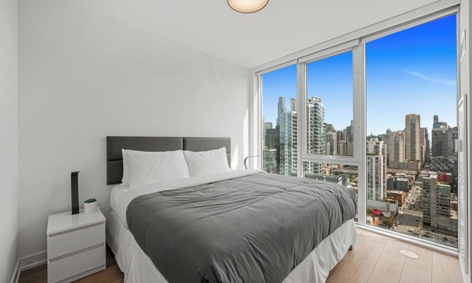 Downtown Chicago Apartment | Chic River North Retreat: Luxe Suites, Stunning Views, Steps from Chicago Life!
