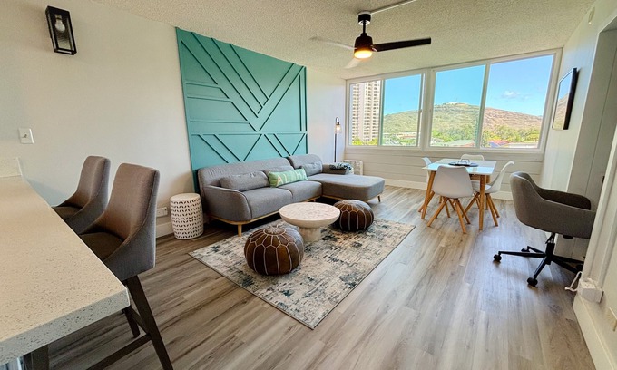 Foster Village Condo | Chic Salt Lake 2-Bedroom at Fairway Gardens | Pool