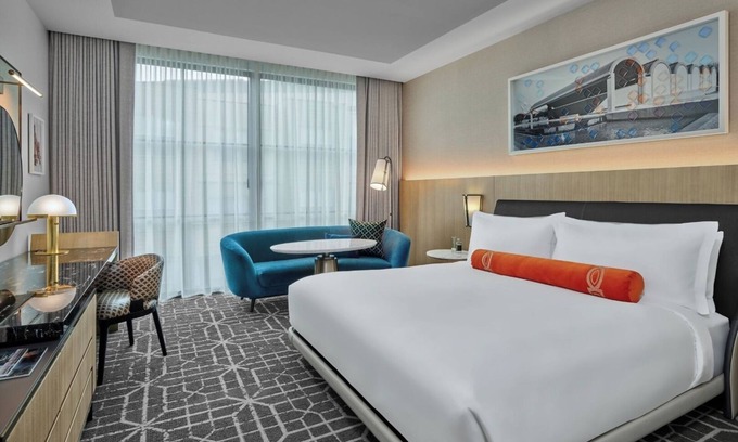 Fort Worth Cultural District Hotel | Chic Space w/Balcony Near Major Fort Worth Attractions