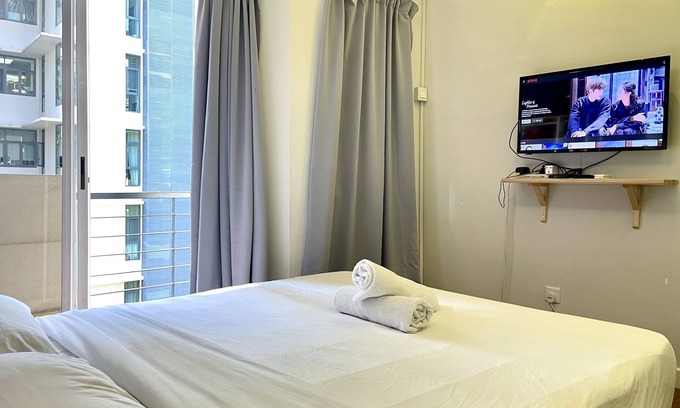 Kampung Pandan Dalam Apartment | Chic Studio @ KL City near KLCC Netflix 100Mbps Wi-Fi