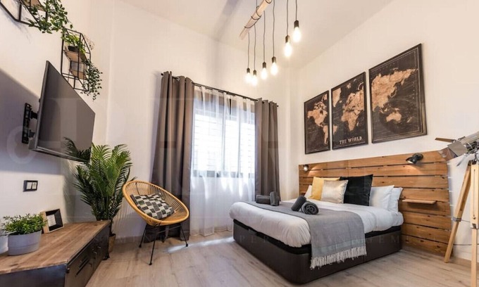 El Ejido Apartment | Chic Studio w/ Pool & Parking - Center