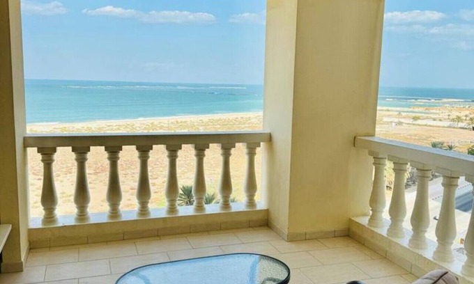Al Hamra Village Apartment | Chic Studio with sea view