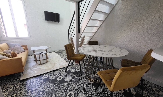 La Gare Apartment | Chic T2 Neuf Clim Netflix Cosy Centre Ville Gare