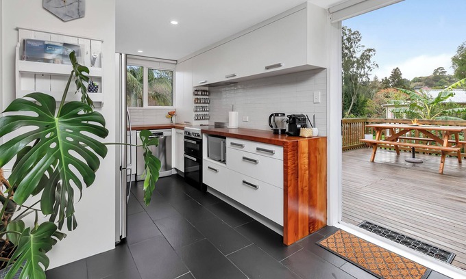 Whangarei House | Chic Whangarei Retreat - 10 min Walk to CBD