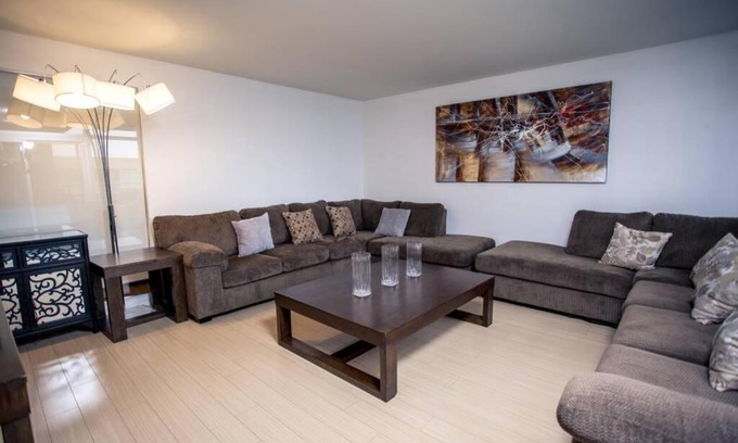 CityPlace Apartment | Chich Corner Suite 10*