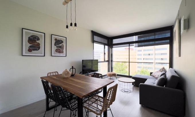 La Vila Olimpica del Poblenou Apartment | ChicStays Apartment Vila Olímpica