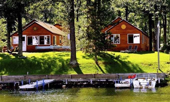 Chief Lake Cabin | Chief Lake Lodge Resort Cabin #7