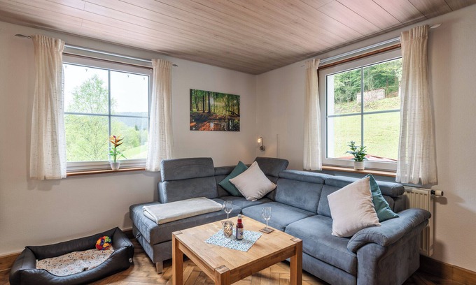 Enzklosterle Apartment | Child- and dog-friendly holiday apartment Wildbach, 80 sqm, 2 bedrooms, infrared sauna
