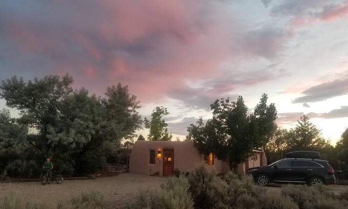 Taos House | Child-Friendly Sanctuary in Ranchos de Taos