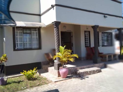 Kasane House | Chiloto Guest House